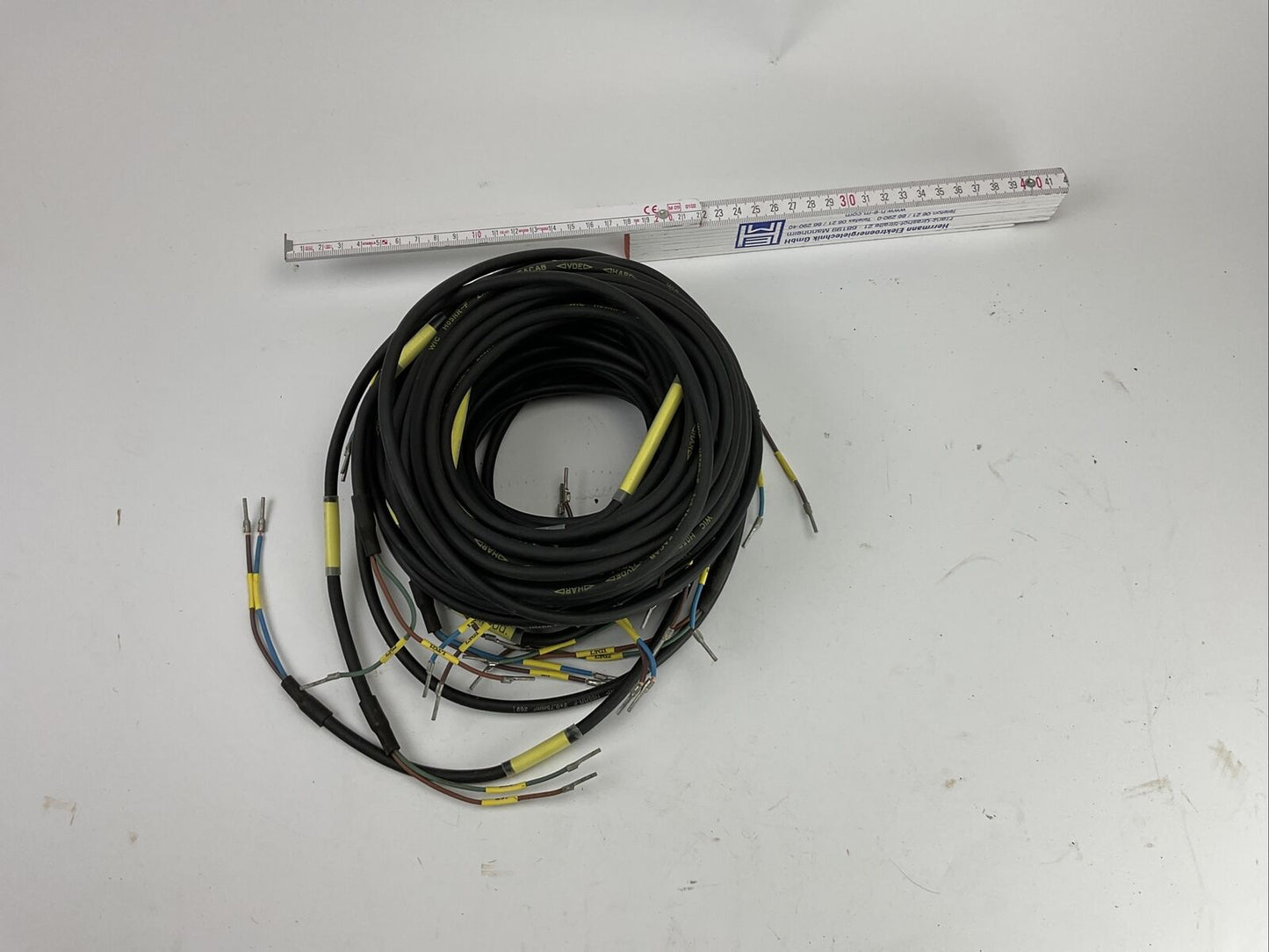 Konvolut Spezialkabel, Fernmeldekabel 2-adrig Funkgerät ex Bundeswehr 0599 K019