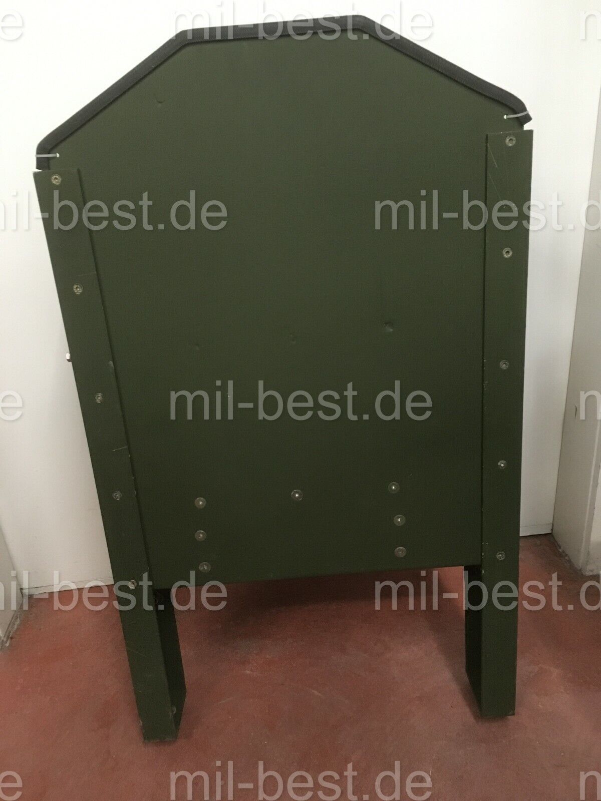 Halter Gerätebaugruppe, Halterung für Bundswehr Shelter Zeppelin Kabine