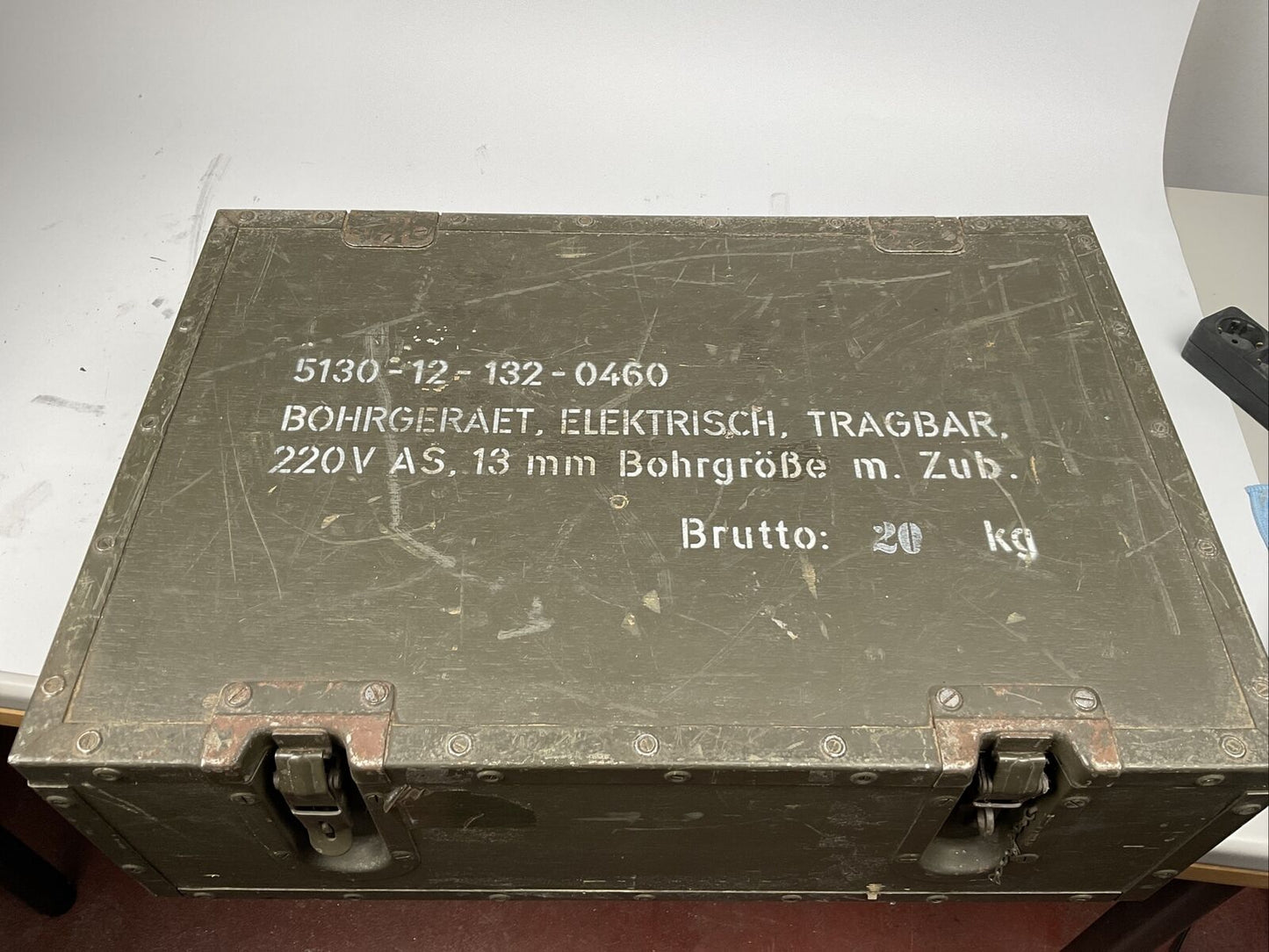 Feld Standbohrmaschine AEG B13 In Holzkiste Bohrerstativ Ex. Bundeswehr 0507