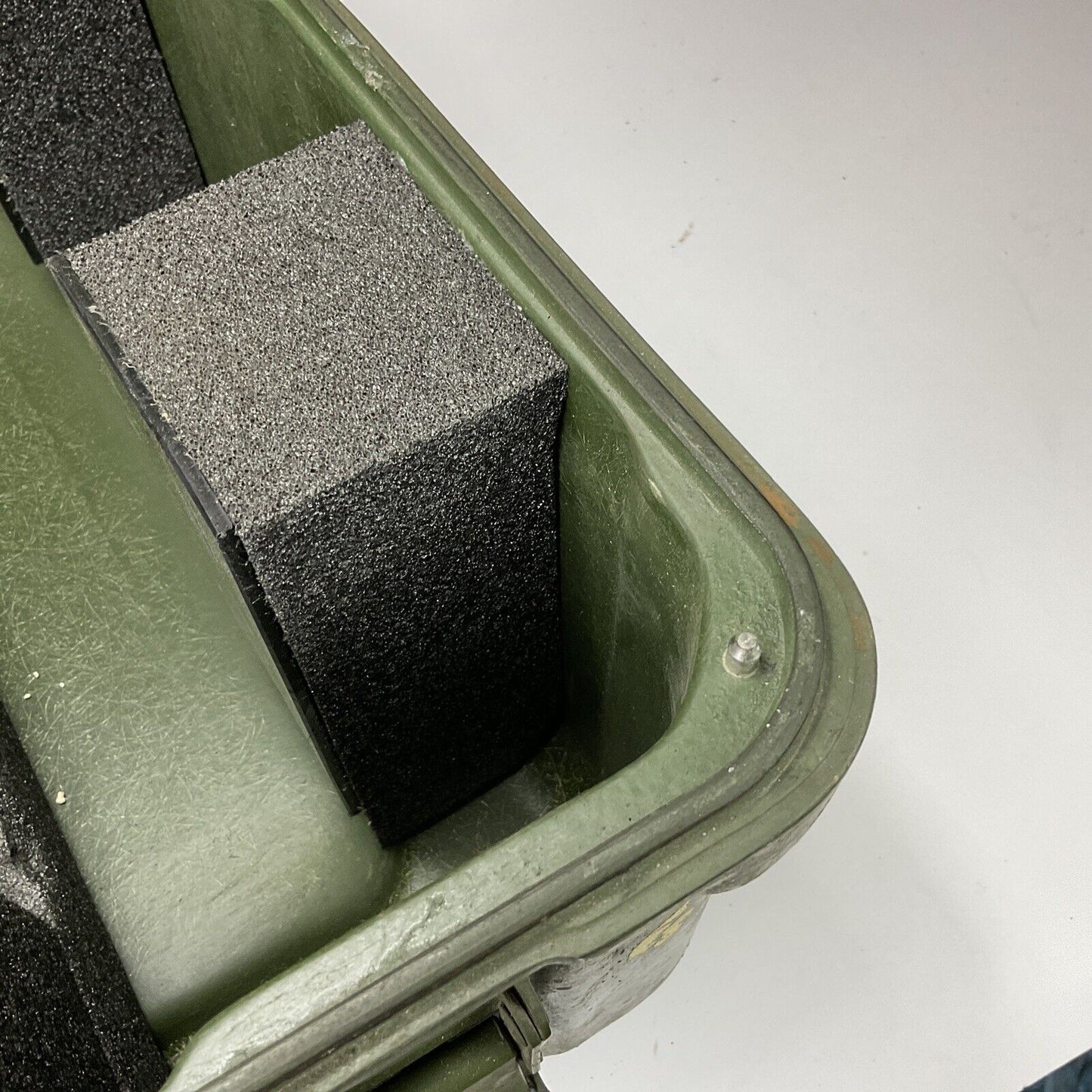 GFK-Kiste, 50x50x30 cm, Stülpdeckelbehälter, Luftdicht Ex. Bundeswehr TuLB 0388