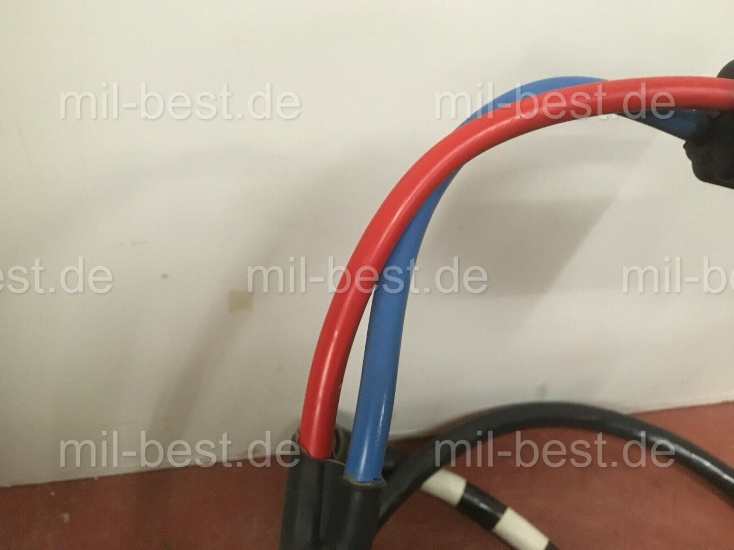 Anschlusskabel 24 V, 5 m, Natostecker, Ladekabel, Bundeswehr Shelter Kabine