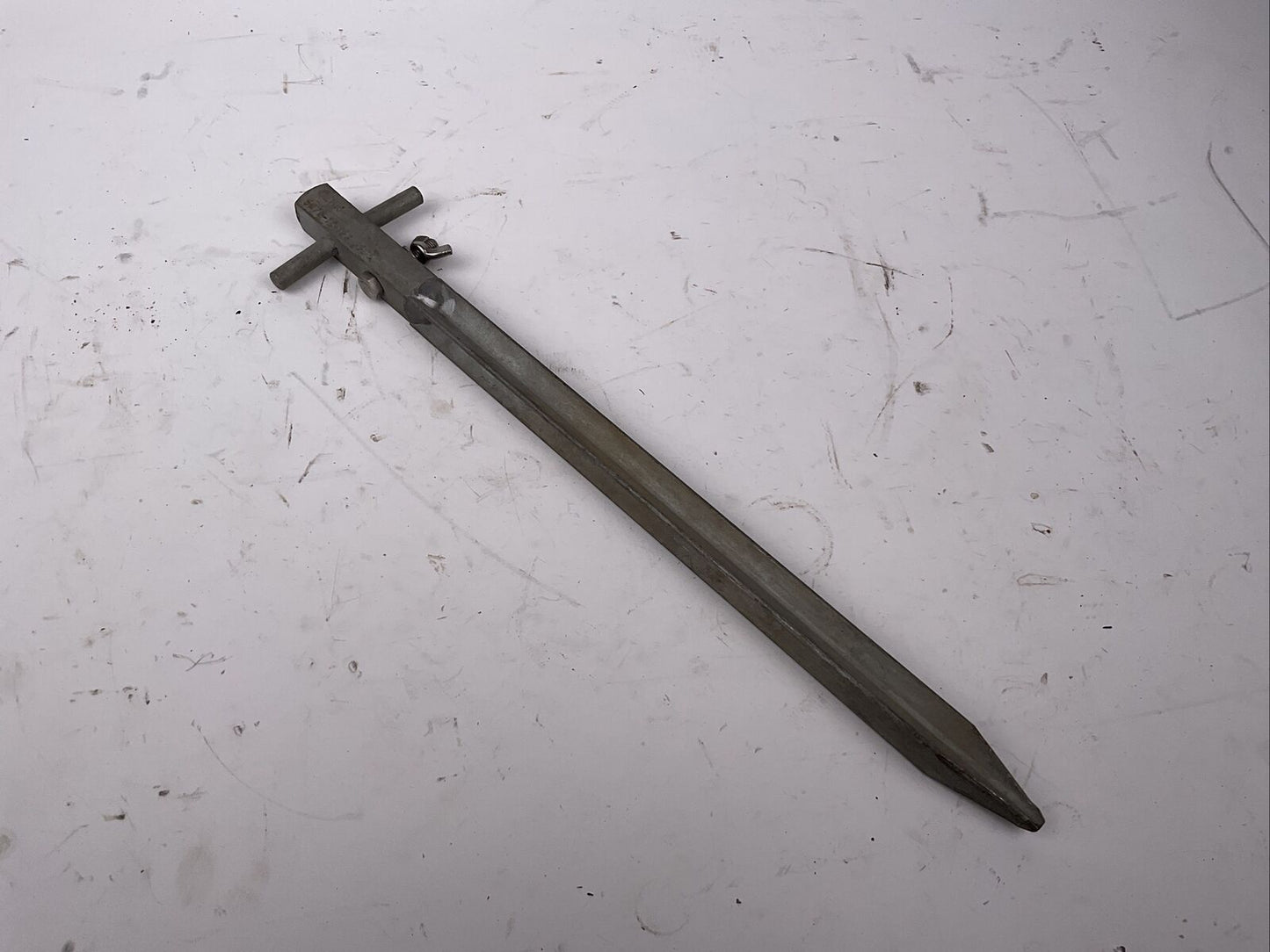 Erdungsspieß, Erdnagel, Erdungsstab 45 cm Kabine Hatz Gernerator Bundeswehr 1062