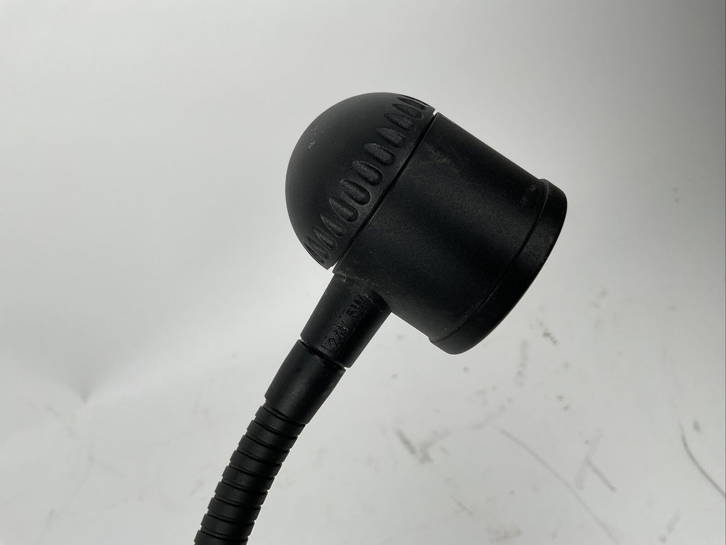 KFZ Leuchte Lampe OSRAM 24V 5W mit Schwanenhals ca. 50cm Bundeswehr K024 1080