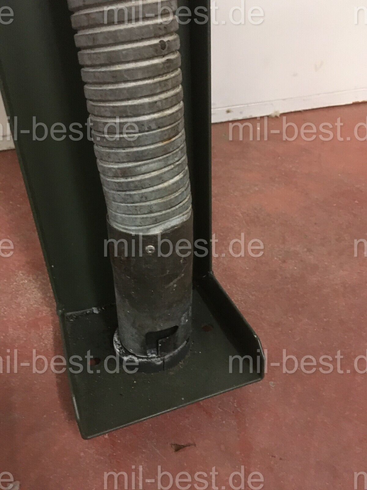 Abgasschlach mit Halterung d = 50 mm Stromgenerator Bundswehr Shelter Kabine
