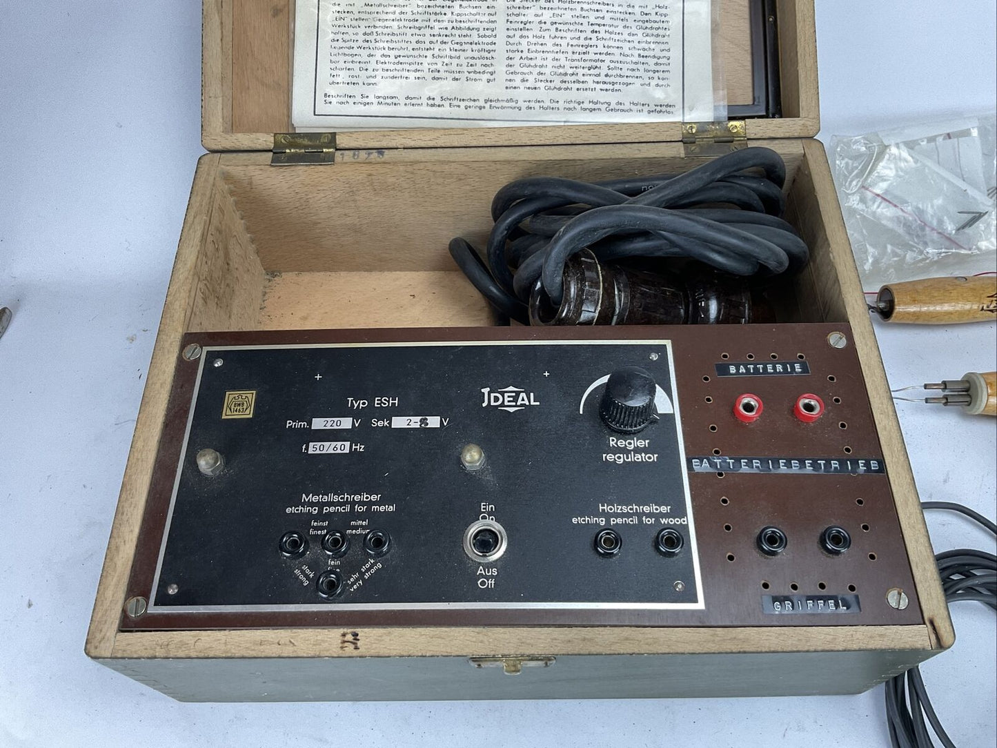 IDEAL Typ ESH Freihandschreiber Elektroschreiber Metall + Holz Bundeswehr 0521