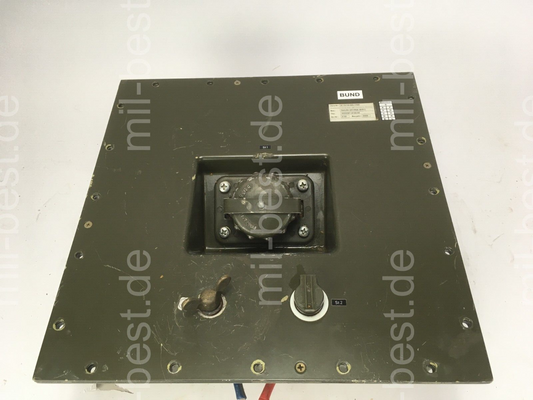 Anschaltkasten 24 V Nato-Stecker Einschub Funkgerät Bundeswehr Kabine