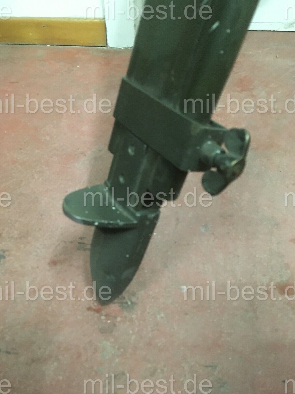 Geländestativ Vermessungsstativ Stativ Tripod Dreibein Holzstativ Bundswehr