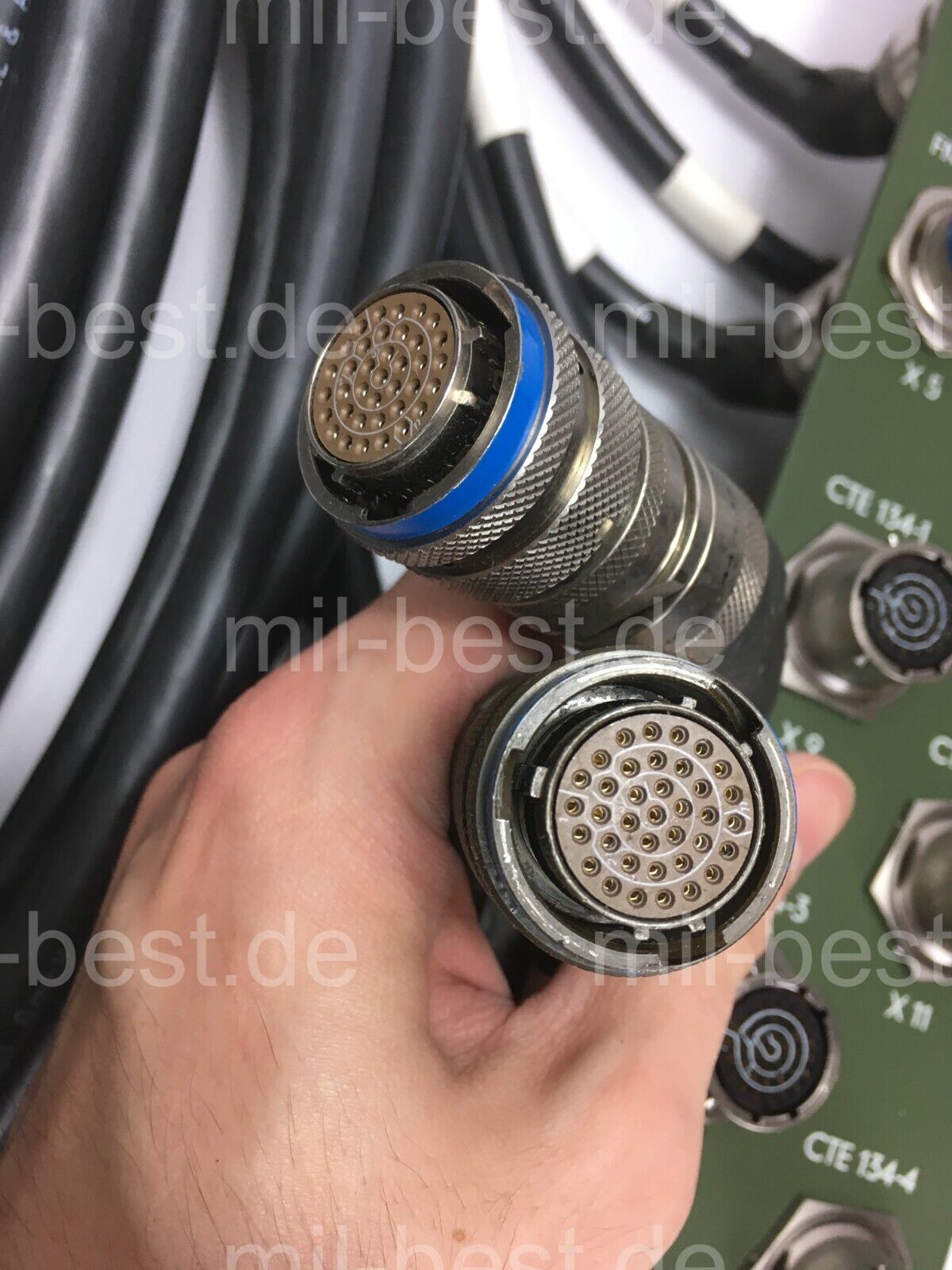 Bündelverteiler FM15000, Spezialkabel, aus Shelter ex. Bundeswehr (145)
