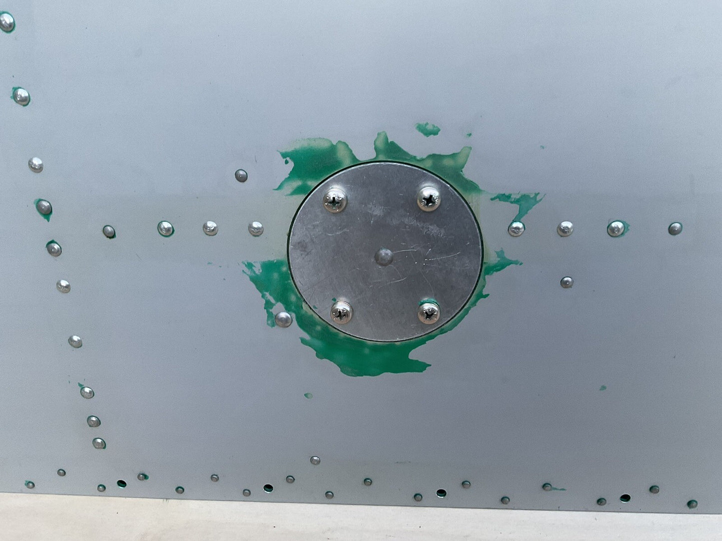 Endkasten L Nr. 7 Transall C-160 Flugzeugteil Aluminium Flugzeugmöbel BW 1690