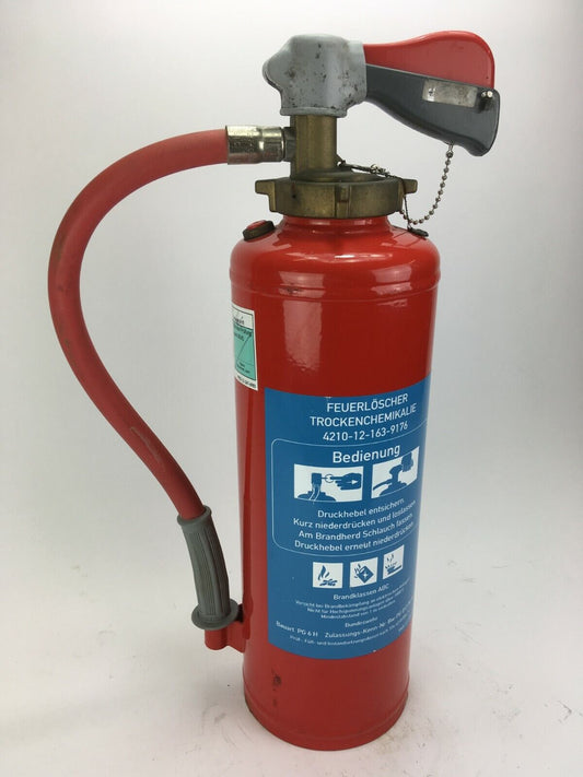 Bundeswehr Feuerlöscher LEER - OHNE LÖSCHMITTEL f. Minibar Kellerbar upcycling