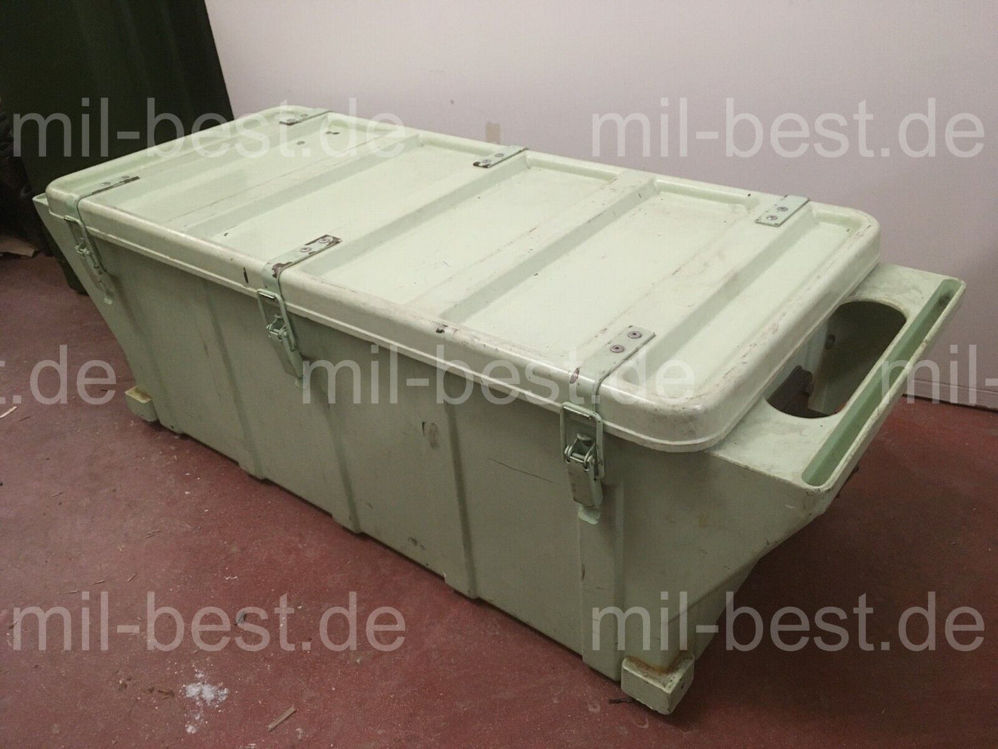Batteriekasten inkl. Halterung und NATO-Steckdose Kabine Shelter ex. Bundeswehr