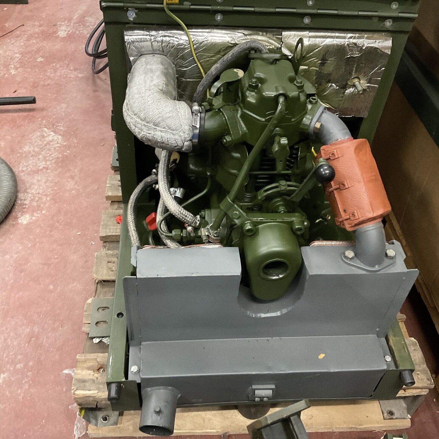 24 V Hatz 1,9 KW Stromgenerator Bundeswehr, Notsromaggregat Mit Zubehör! 0349