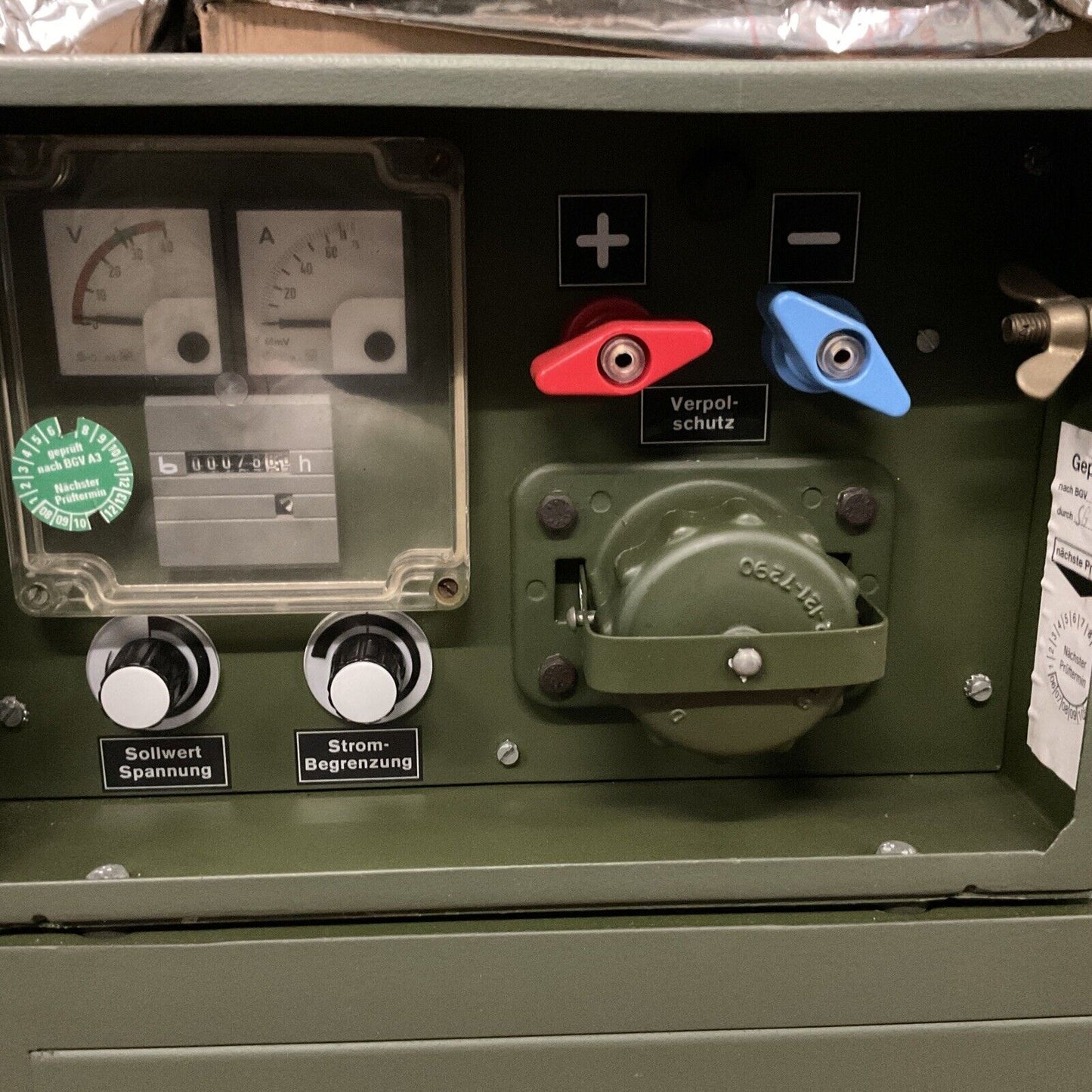 24 V Hatz 1,9 KW Stromgenerator Bundeswehr, Notsromaggregat Mit Zubehör! 0349