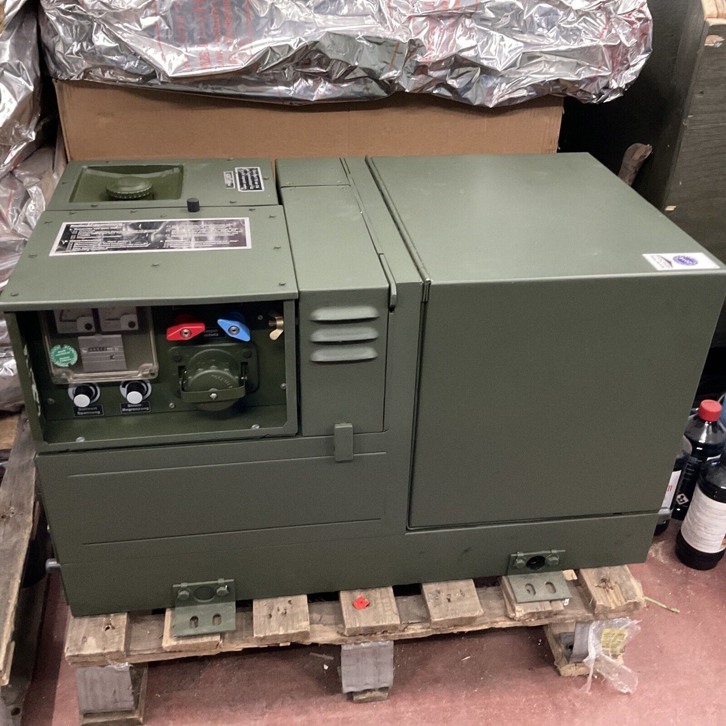 24 V Hatz 1,9 KW Stromgenerator Bundeswehr, Notsromaggregat Mit Zubehör! 0349