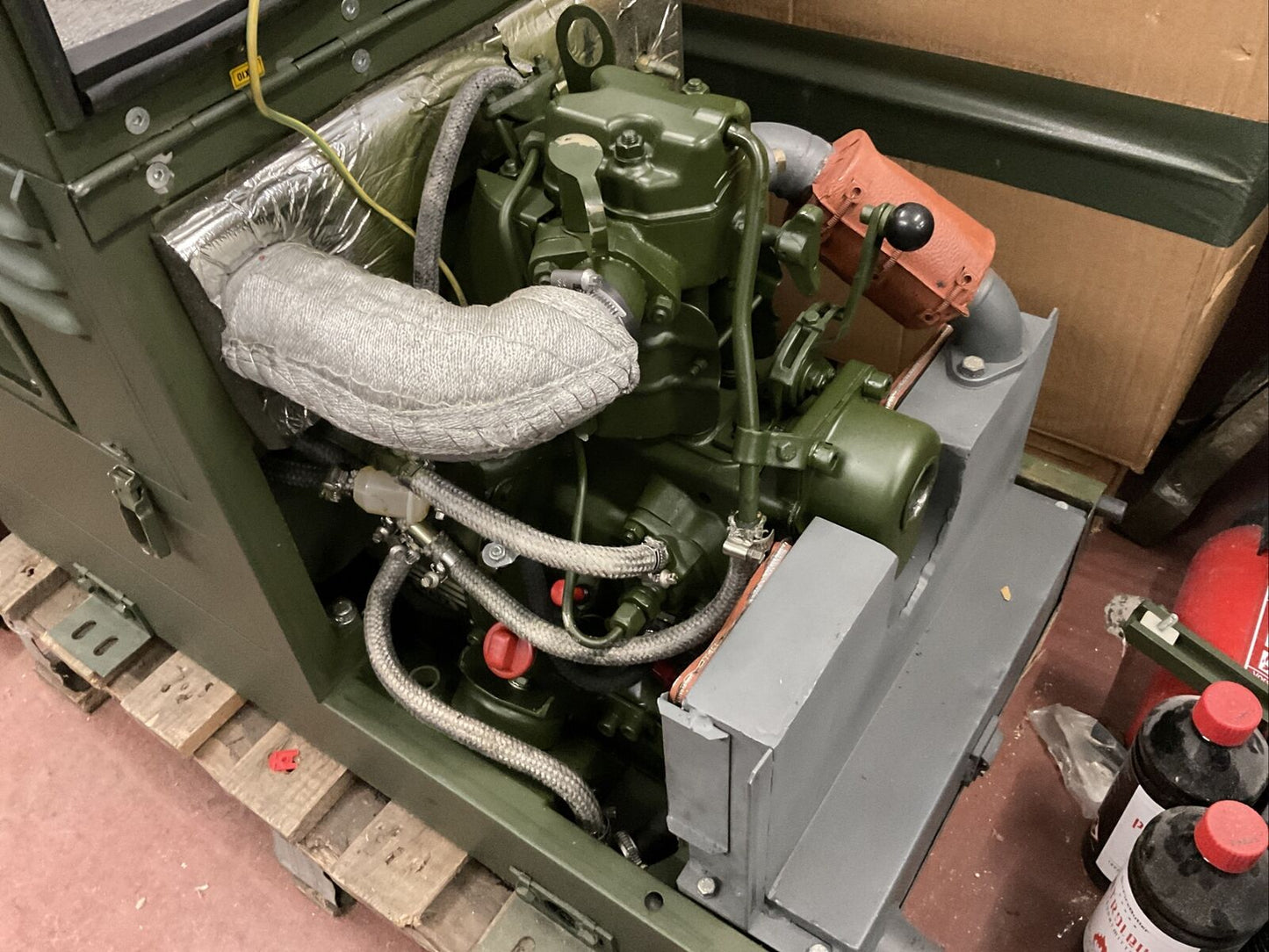 24 V Hatz 1,9 KW Stromgenerator Bundeswehr, Notsromaggregat Mit Zubehör! 0349