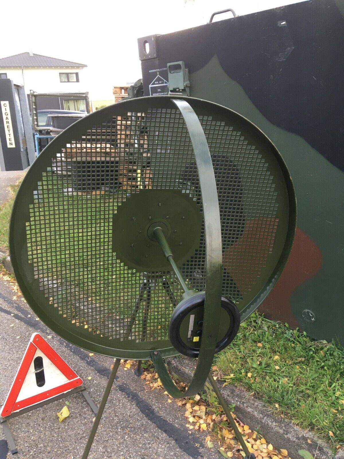 FM 1000 Backfireantenne Richtfunk Reflektor Bundeswehr SAT Empfansantenne