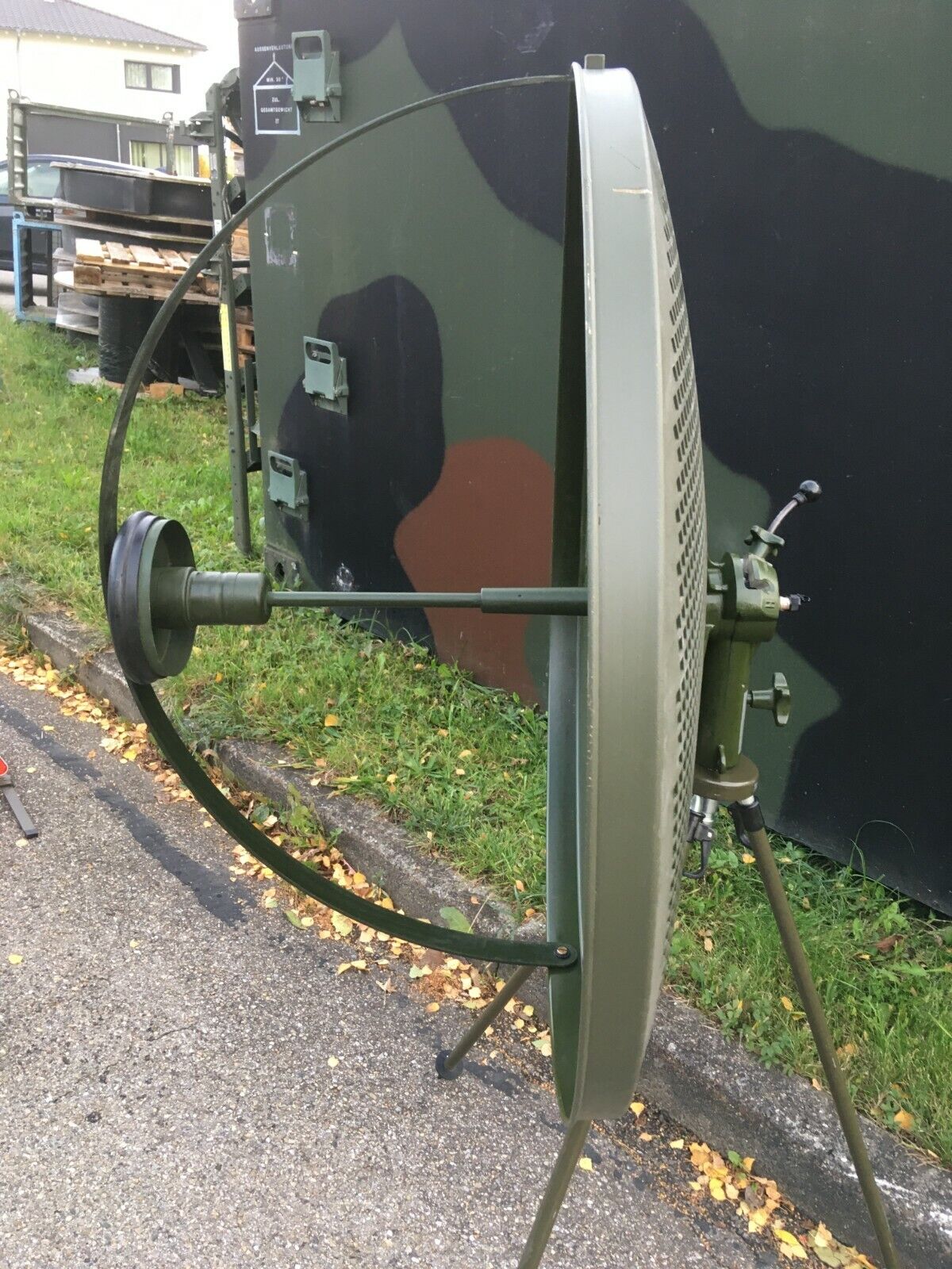 FM 1000 Backfireantenne Richtfunk Reflektor Bundeswehr SAT Empfansantenne