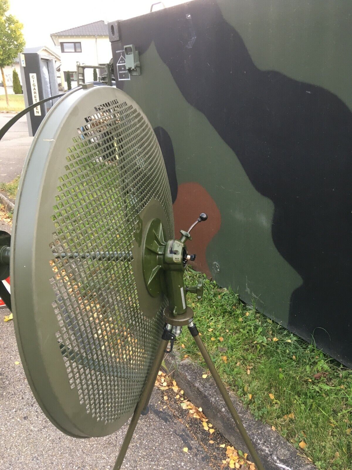 FM 1000 Backfireantenne Richtfunk Reflektor Bundeswehr SAT Empfansantenne