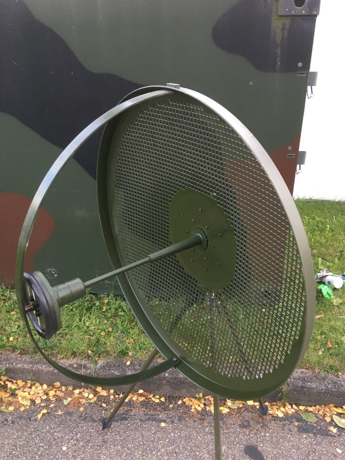 FM 1000 Backfireantenne Richtfunk Reflektor Bundeswehr SAT Empfansantenne